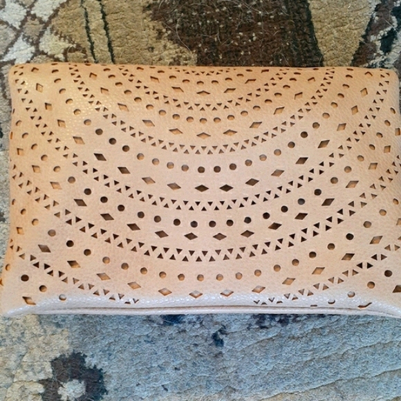 NWOT Street Level Bag/Clutch - Picture 2 of 13